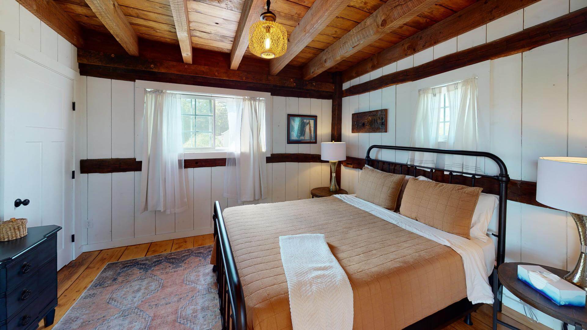 Vineyard Guest Barn 14